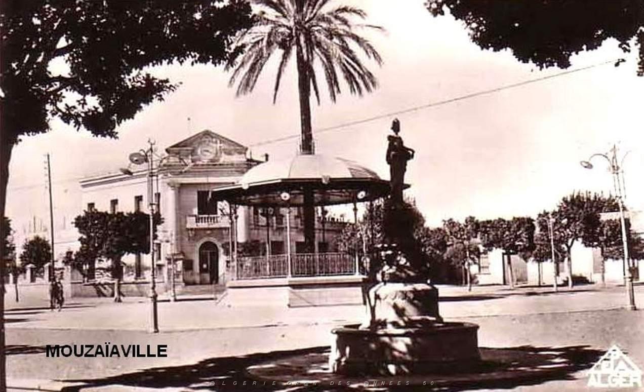 Mouzaiaville - Kiosque 03.jpg